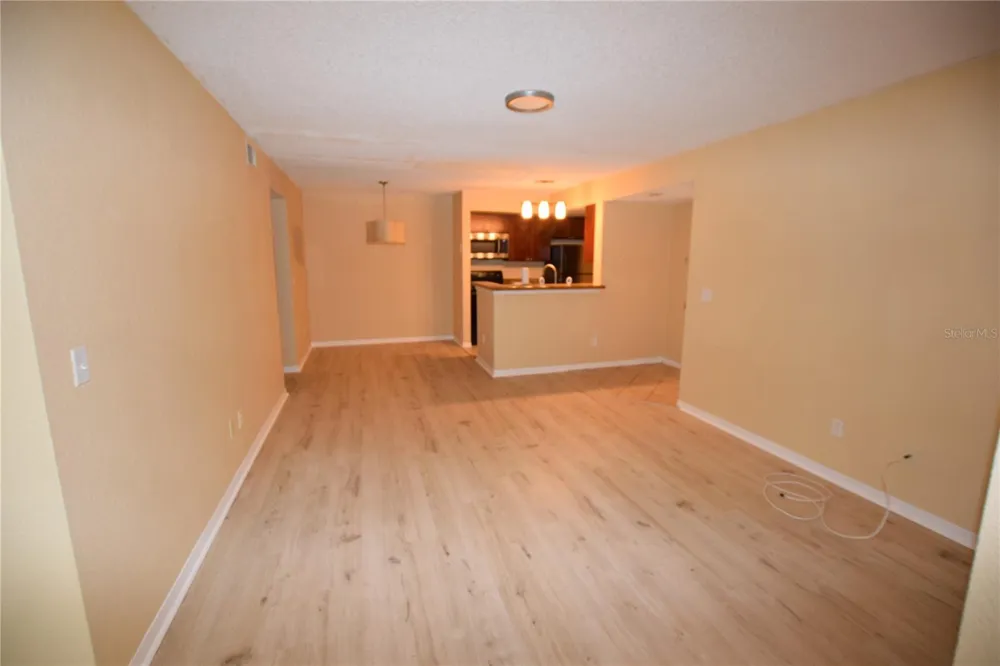 5120 CONROY ROAD #511 Orlando, FL 32811