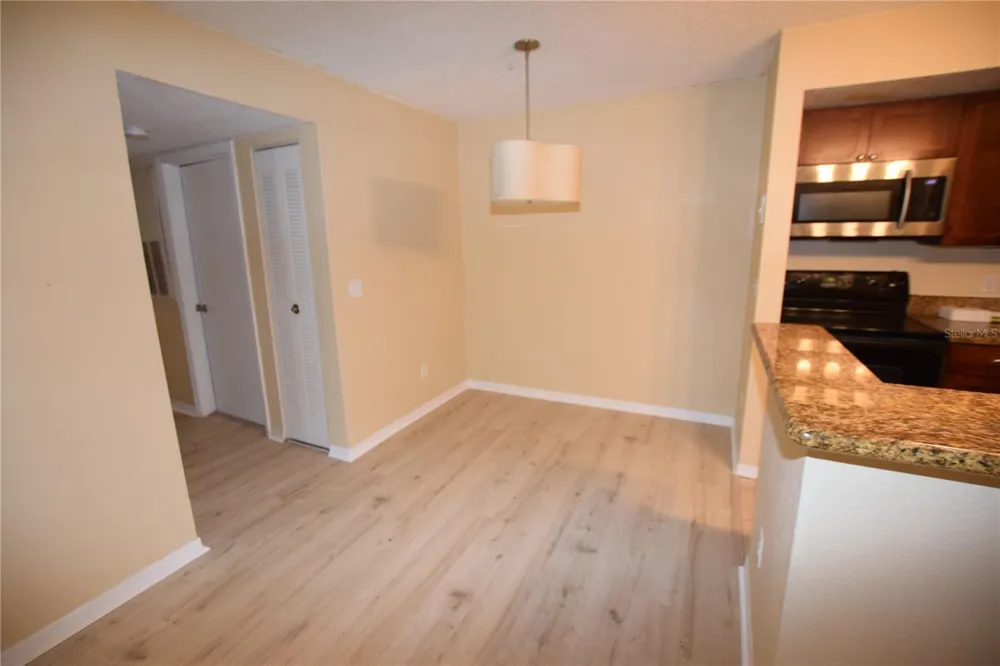 5120 CONROY ROAD #511 Orlando, FL 32811