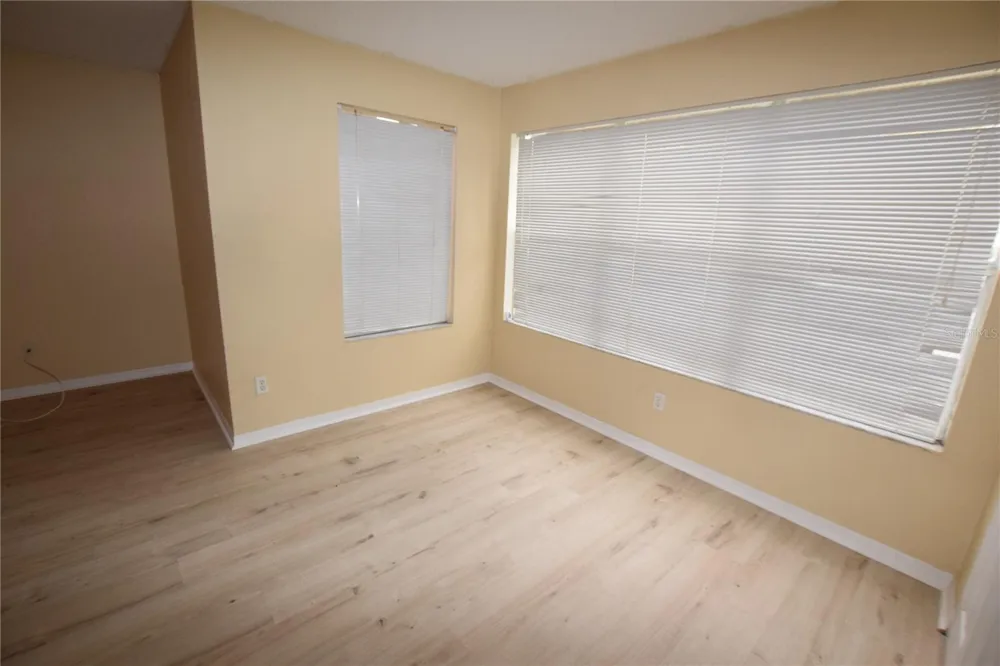 5120 CONROY ROAD #511 Orlando, FL 32811