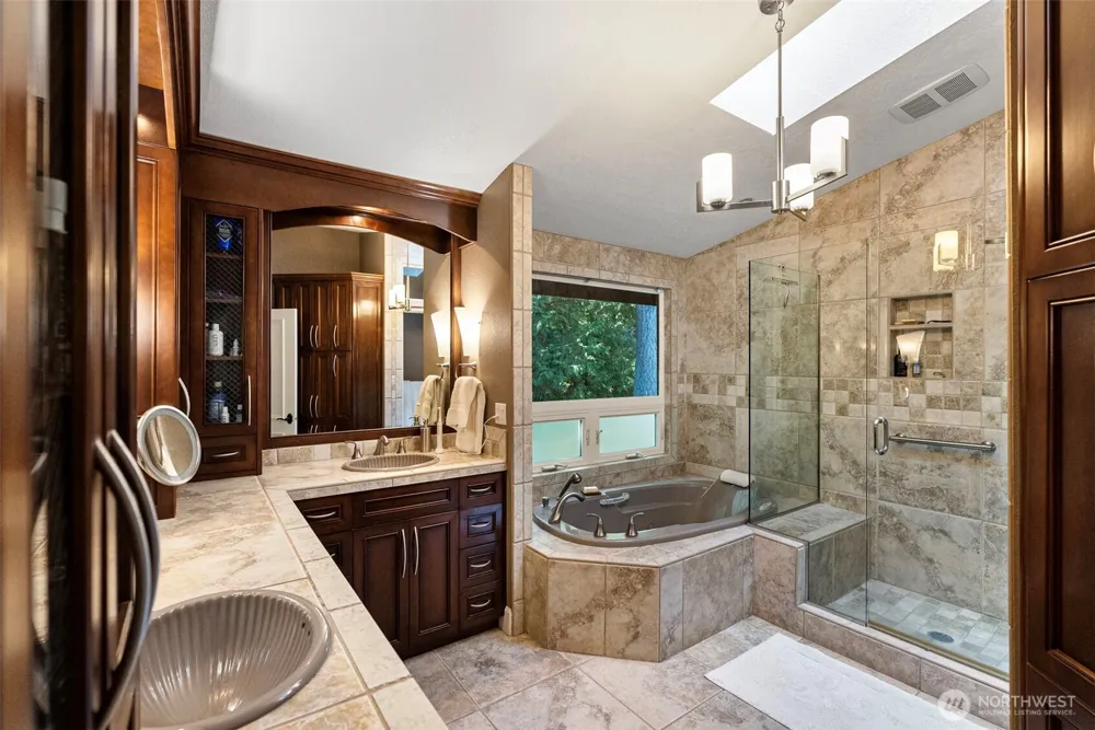 2410 55th Street Ct NW Gig Harbor, WA 98335
