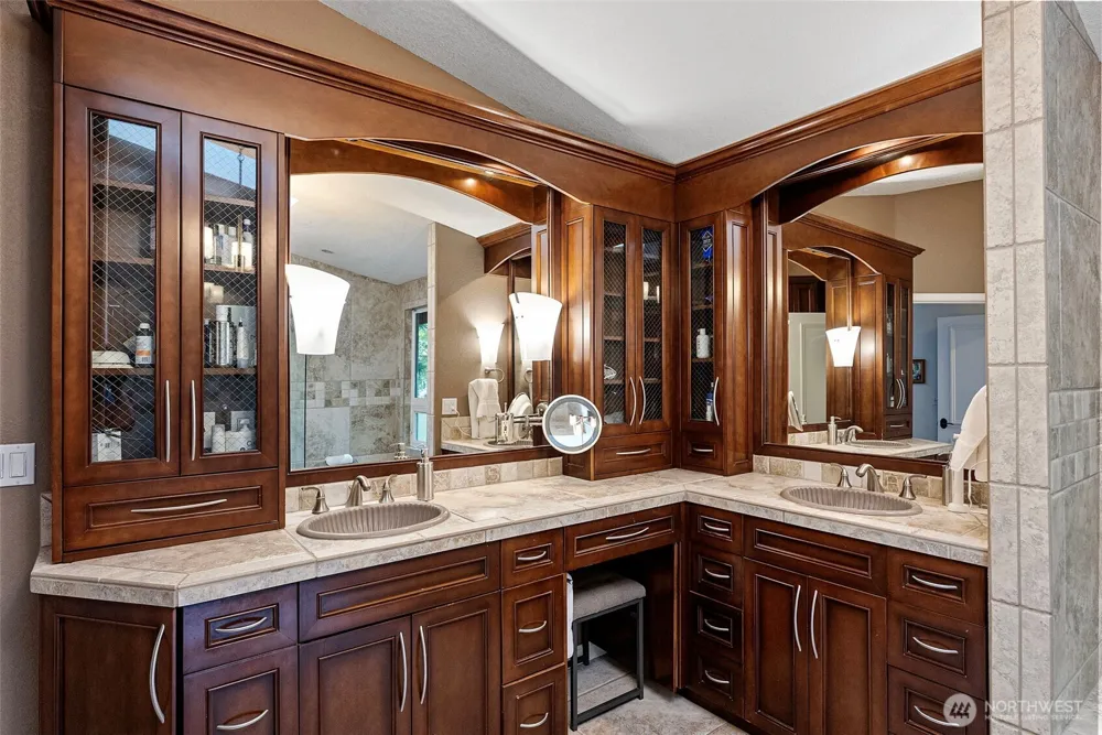 2410 55th Street Ct NW Gig Harbor, WA 98335
