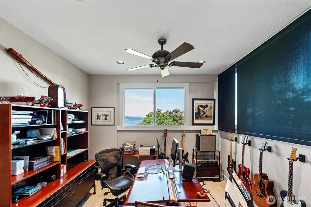 2410 55th Street Ct NW Gig Harbor, WA 98335