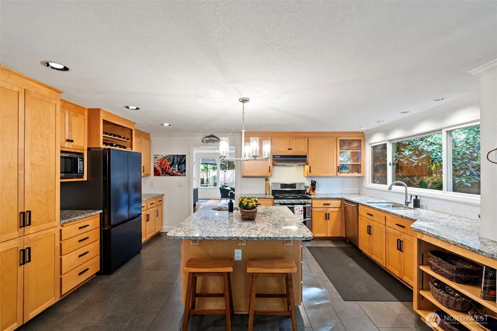 2410 55th Street Ct NW Gig Harbor, WA 98335