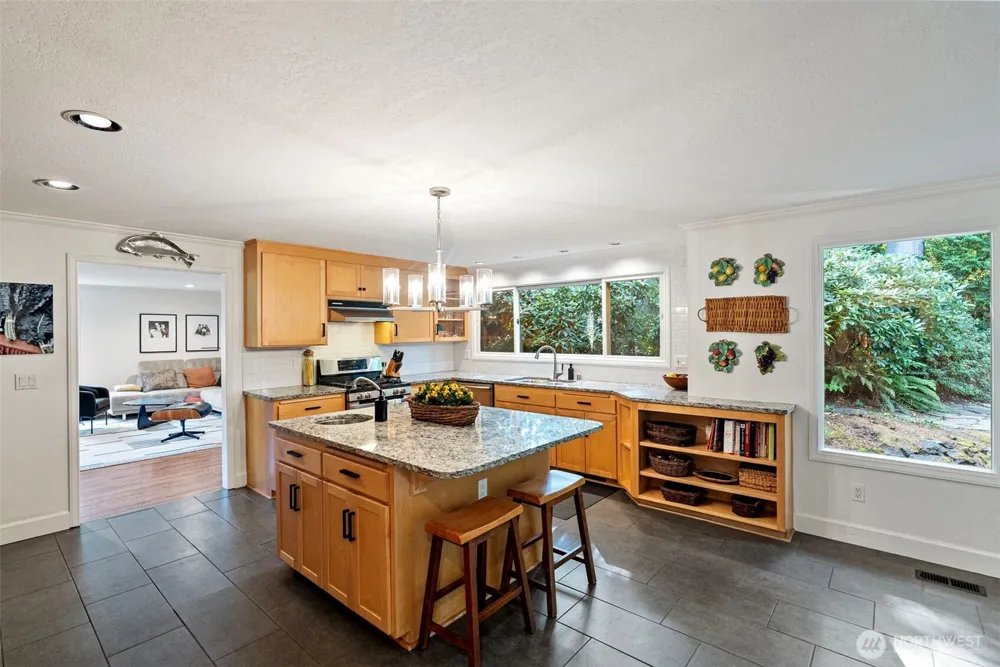 2410 55th Street Ct NW Gig Harbor, WA 98335