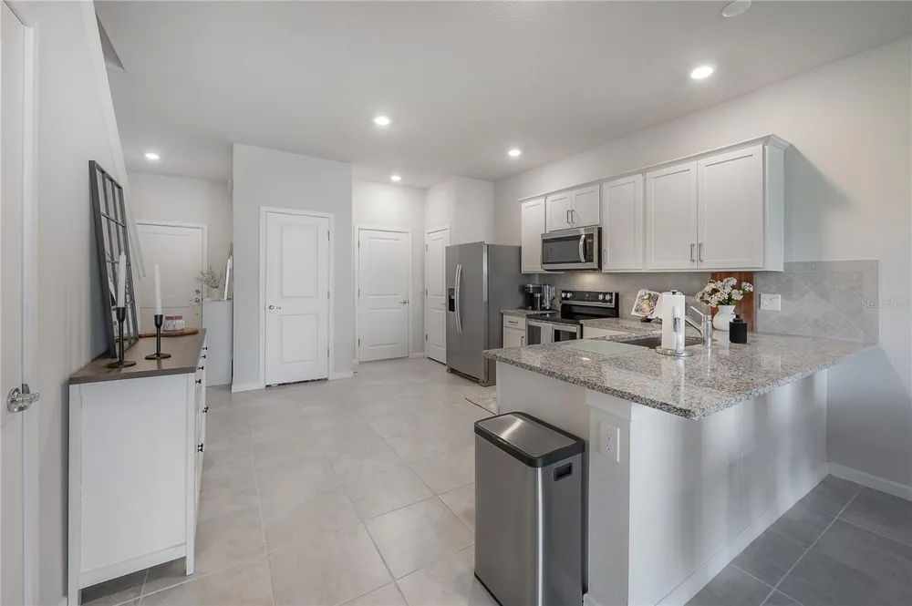 31428 AMBERVIEW BEND Wesley Chapel, FL 33545
