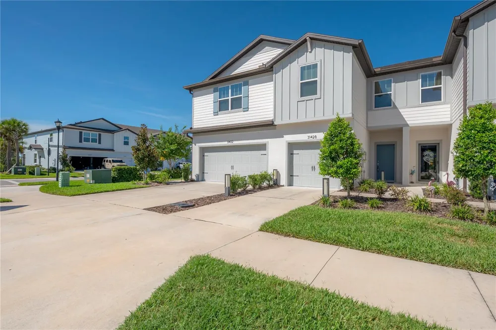31428 AMBERVIEW BEND Wesley Chapel, FL 33545