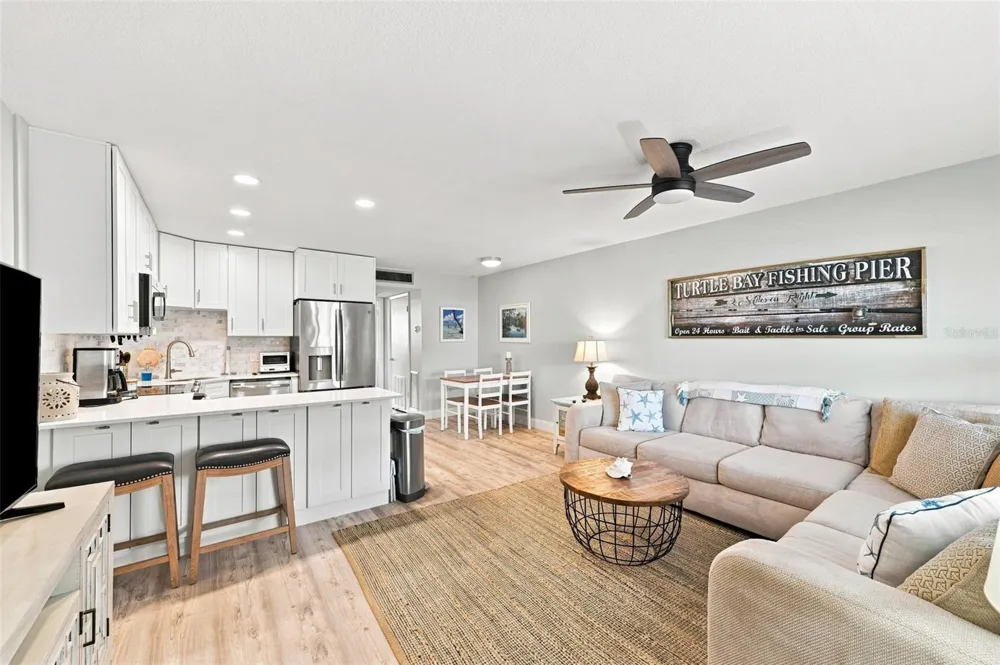 7151 SUNSET WAY #9 St Pete Beach, FL 33706