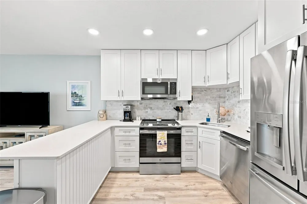 7151 SUNSET WAY #9 St Pete Beach, FL 33706