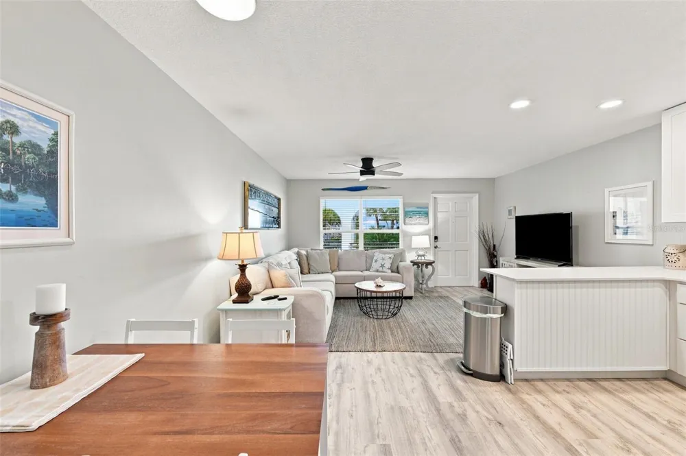 7151 SUNSET WAY #9 St Pete Beach, FL 33706