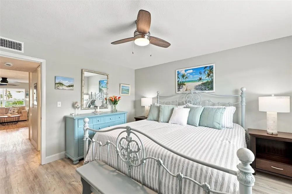7151 SUNSET WAY #9 St Pete Beach, FL 33706