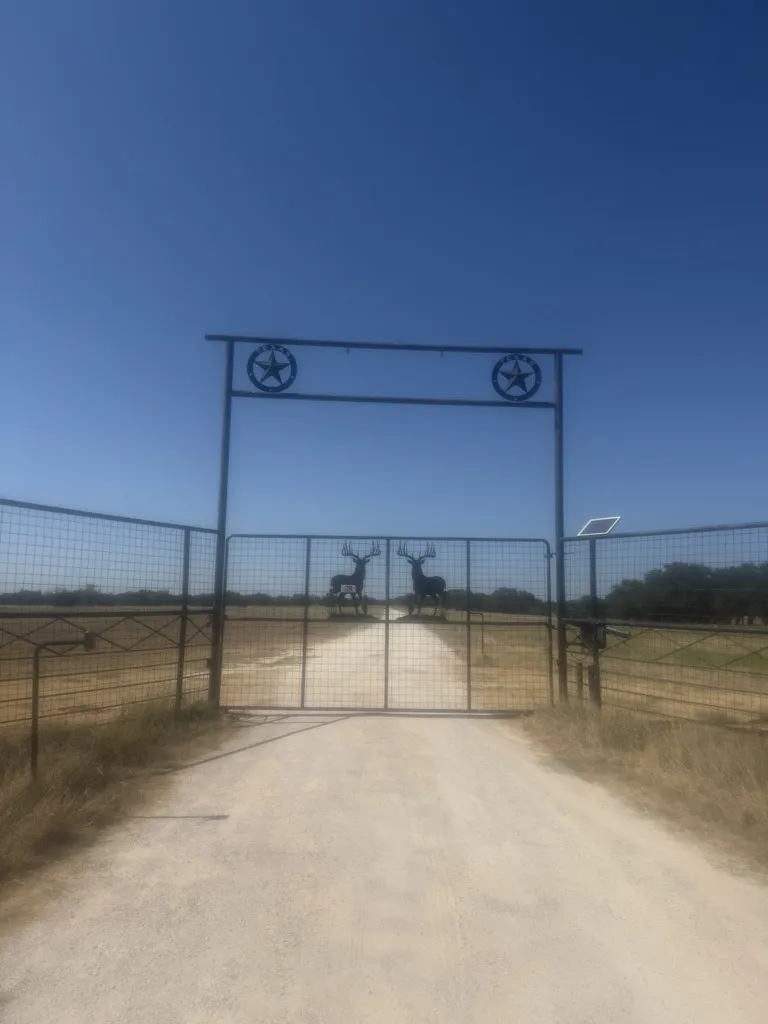 7800 County Road 210 Bertram, TX 78654