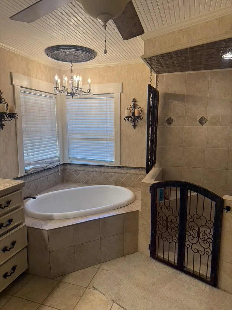 7800 County Road 210 Bertram, TX 78654