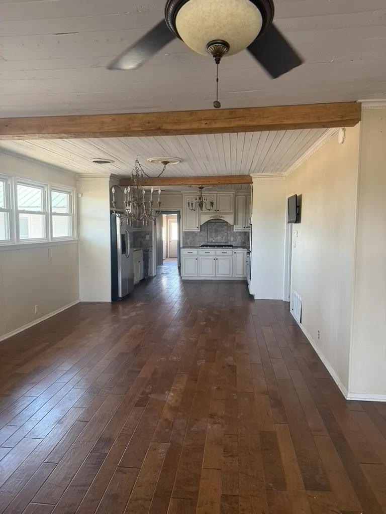 7800 County Road 210 Bertram, TX 78654