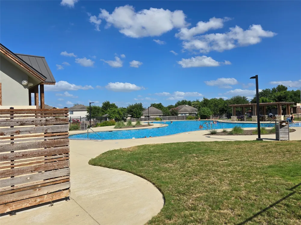 13313 Henneman Drive Pflugerville, TX 78660