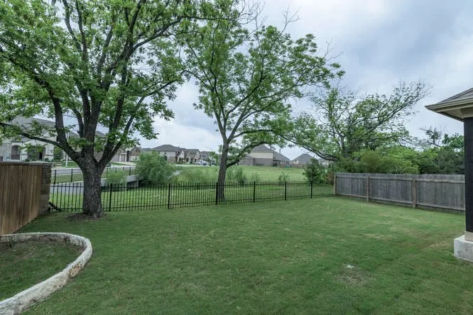 2469 Millbrook Loop Leander, TX 78641