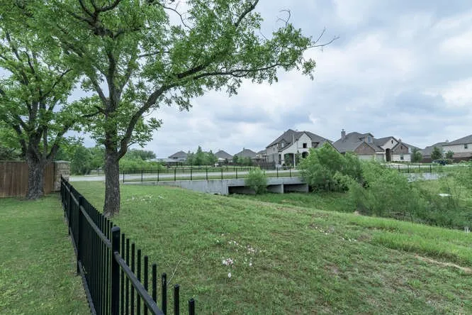 2469 Millbrook Loop Leander, TX 78641