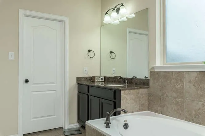 2469 Millbrook Loop Leander, TX 78641