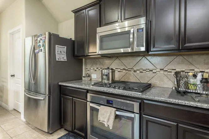 2469 Millbrook Loop Leander, TX 78641