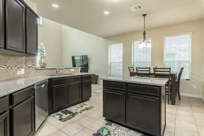 2469 Millbrook Loop Leander, TX 78641