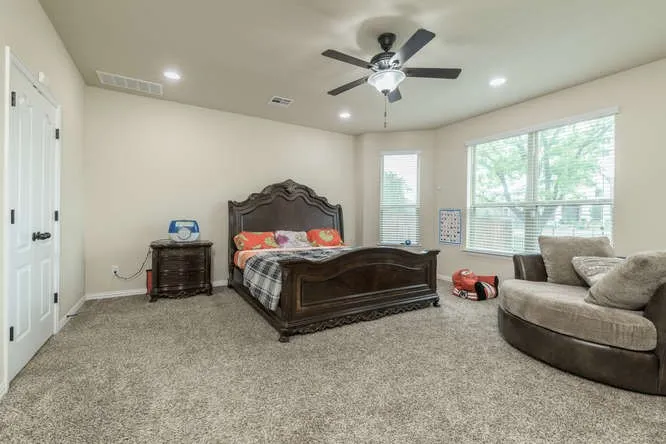2469 Millbrook Loop Leander, TX 78641