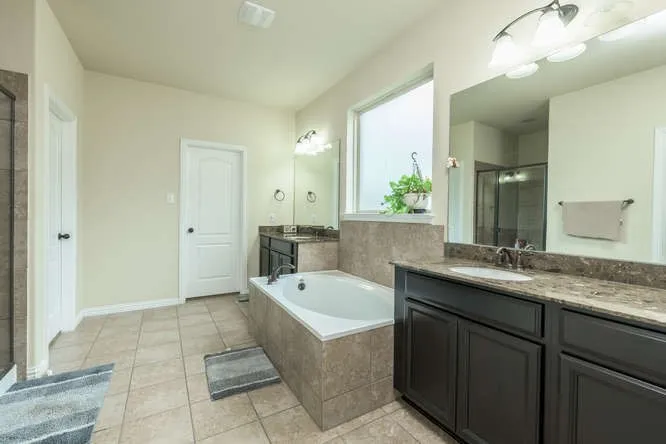 2469 Millbrook Loop Leander, TX 78641