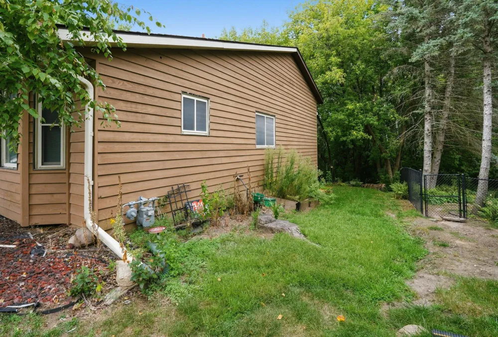 3554 Widgeon Way Eagan, MN 55123