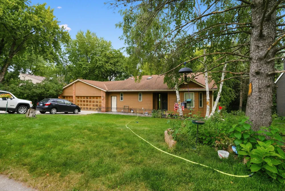 3554 Widgeon Way Eagan, MN 55123