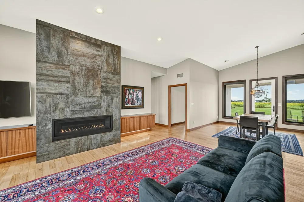3735 Simpson Road SE Rochester, MN 55904