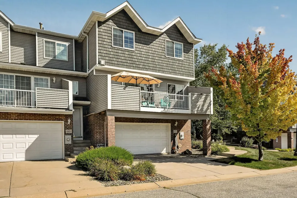 671 Shardlow Place NE Byron, MN 55920