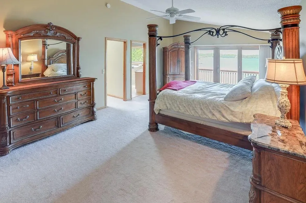 16926 Grays Bay Boulevard Minnetonka, MN 55391