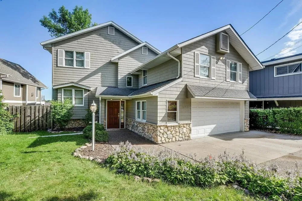 16926 Grays Bay Boulevard Minnetonka, MN 55391