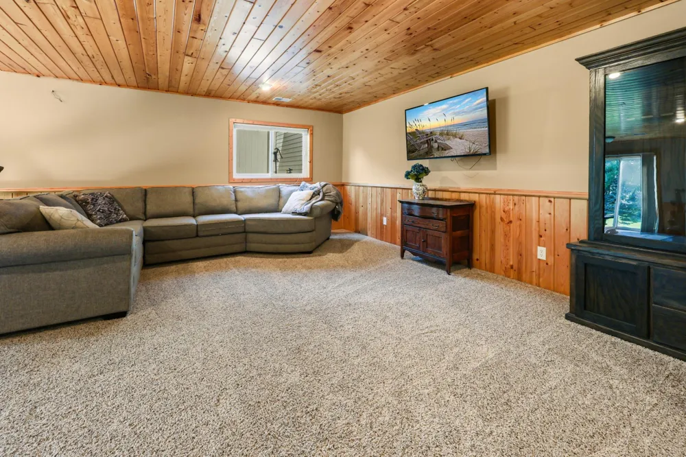 8138 Hunter Lake Drive Clear Lake, MN 55319
