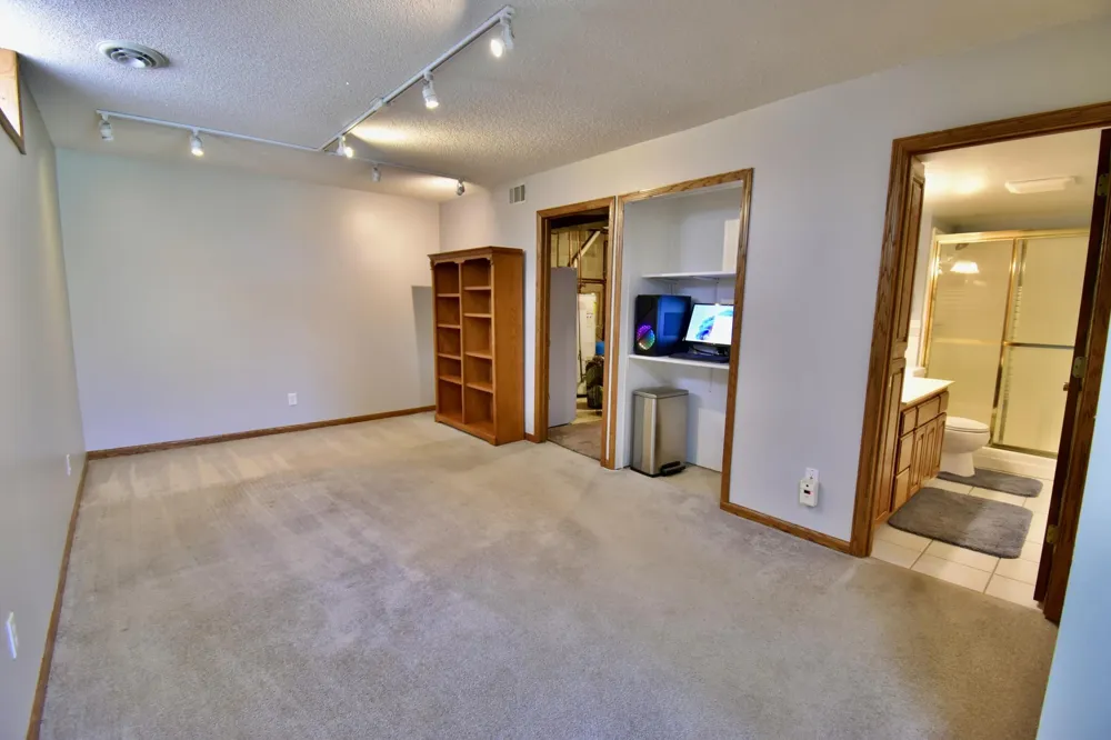21265 Concord Street NW Elk River, MN 55330