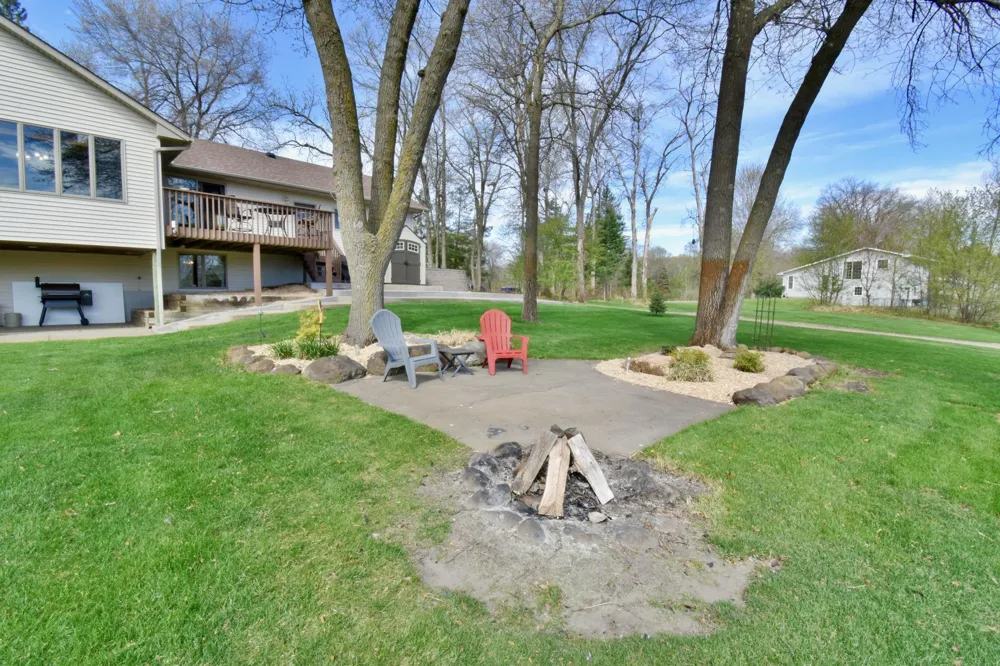 21265 Concord Street NW Elk River, MN 55330