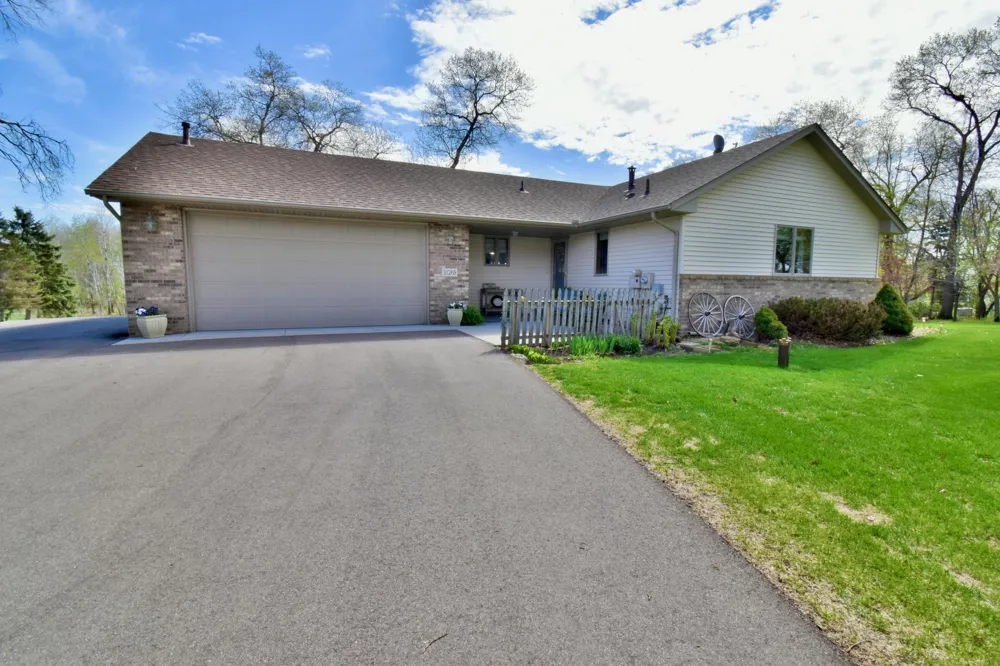 21265 Concord Street NW Elk River, MN 55330
