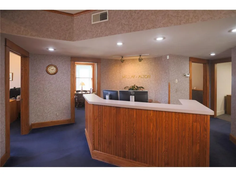 951 Grand Avenue Saint Paul, MN 55105