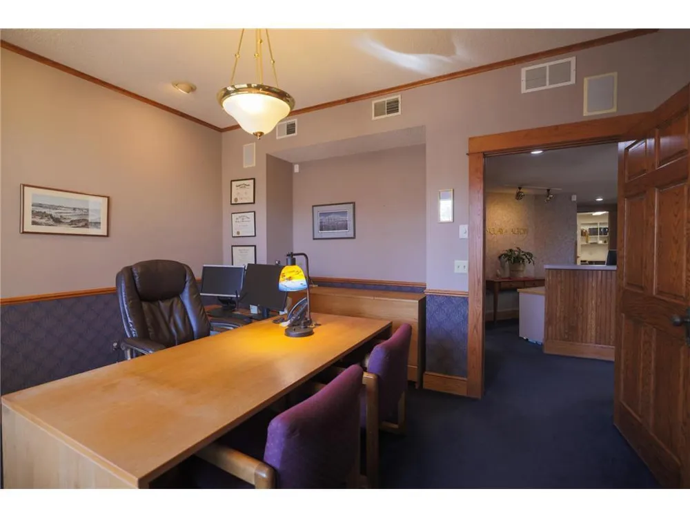 951 Grand Avenue Saint Paul, MN 55105