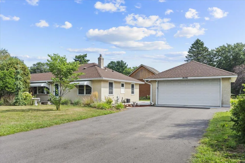 4090 Highland Avenue White Bear Lake, MN 55110