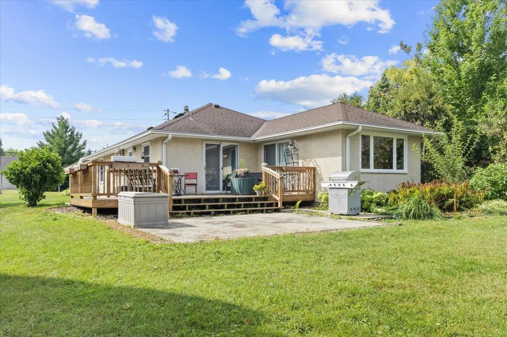 4090 Highland Avenue White Bear Lake, MN 55110