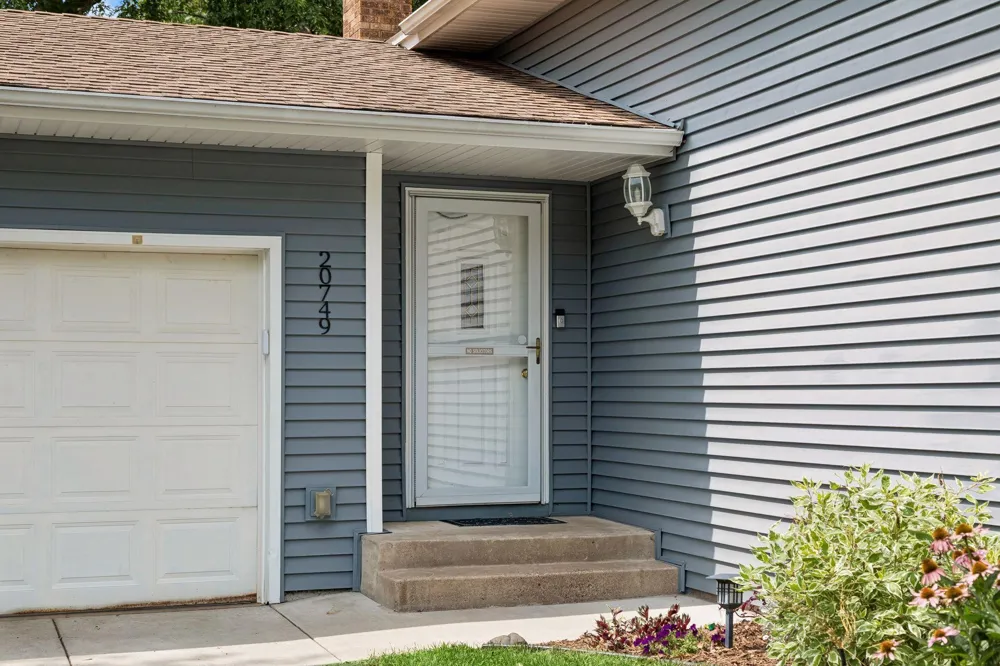 20749 Italy Avenue Lakeville, MN 55044