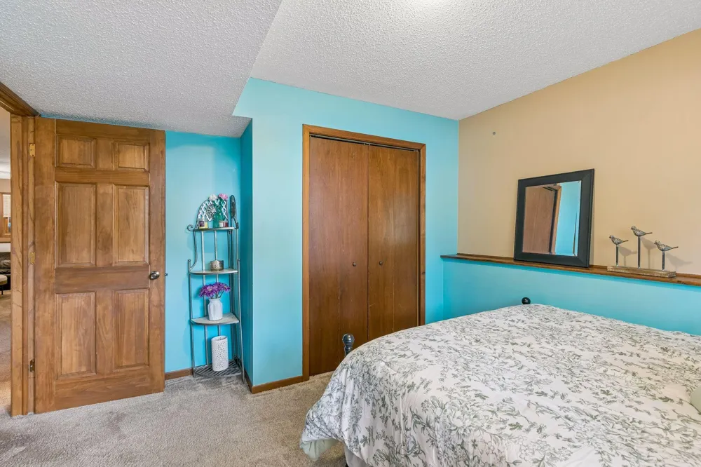 20749 Italy Avenue Lakeville, MN 55044