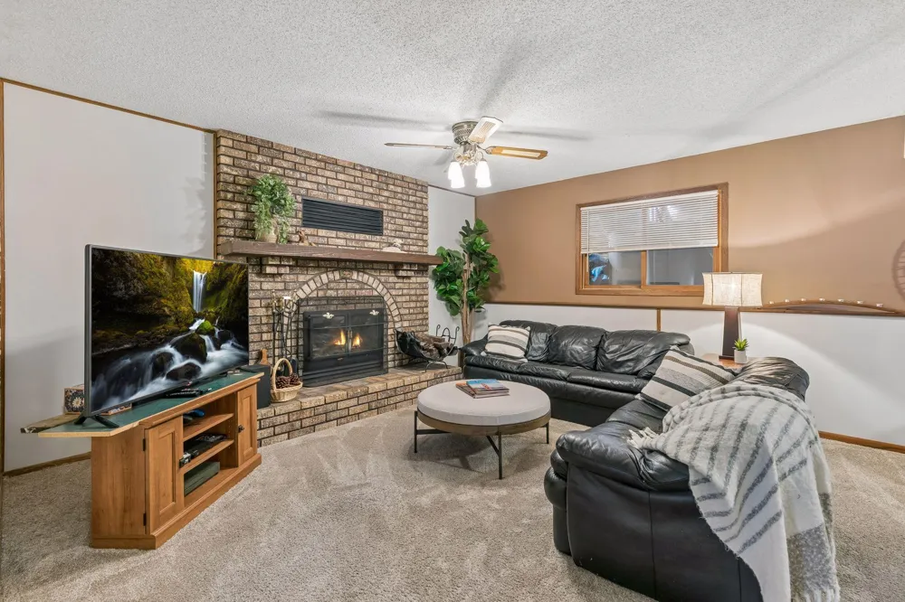 20749 Italy Avenue Lakeville, MN 55044