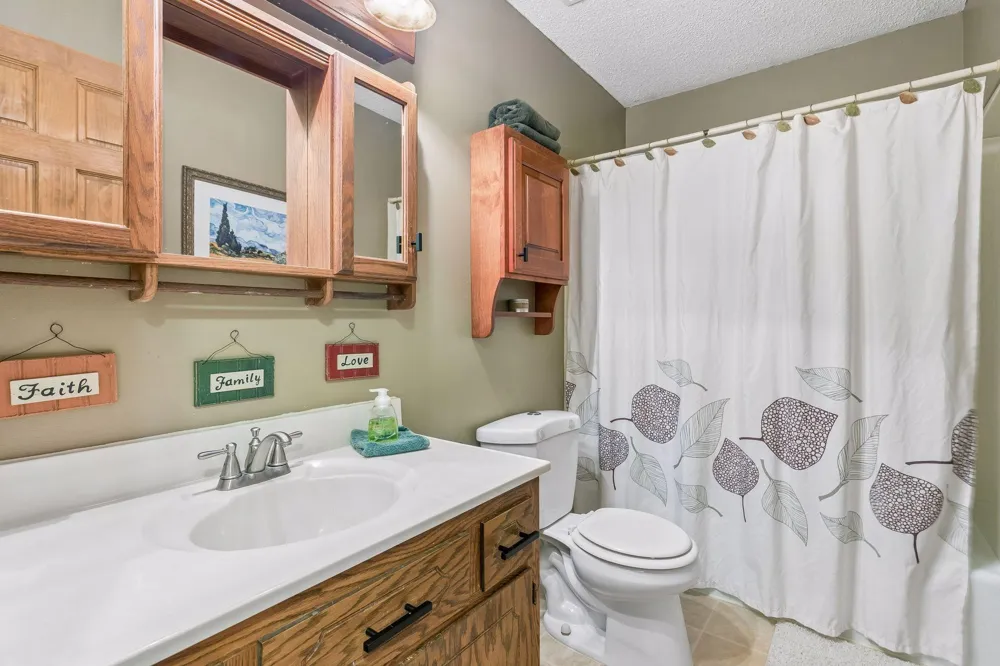 20749 Italy Avenue Lakeville, MN 55044