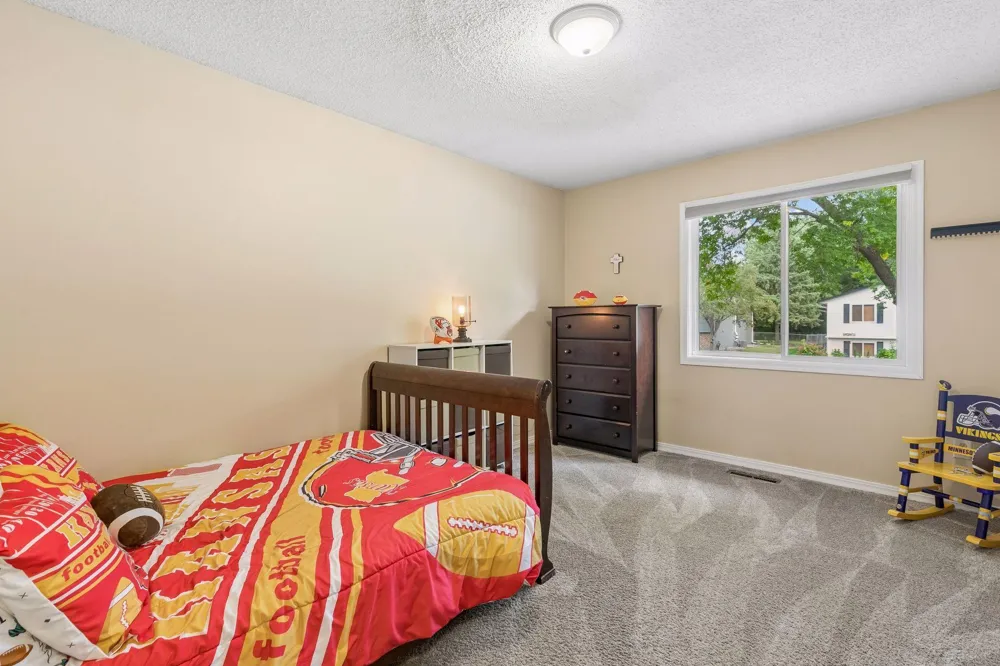 20749 Italy Avenue Lakeville, MN 55044