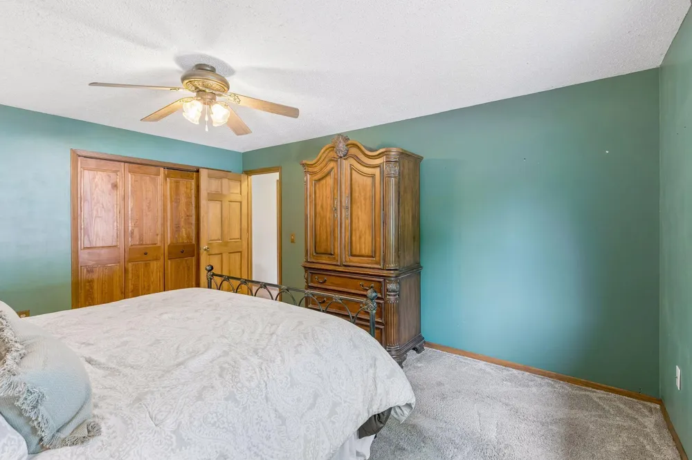 20749 Italy Avenue Lakeville, MN 55044