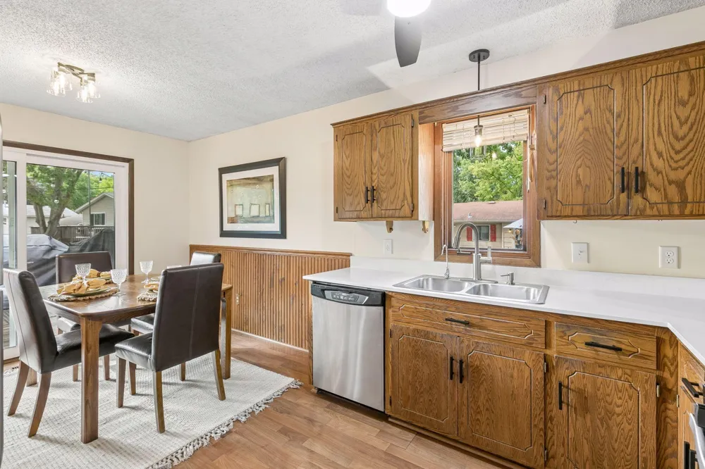 20749 Italy Avenue Lakeville, MN 55044
