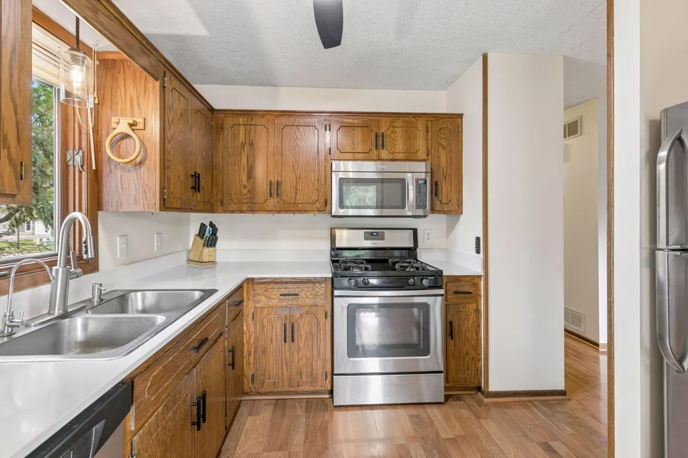 20749 Italy Avenue Lakeville, MN 55044