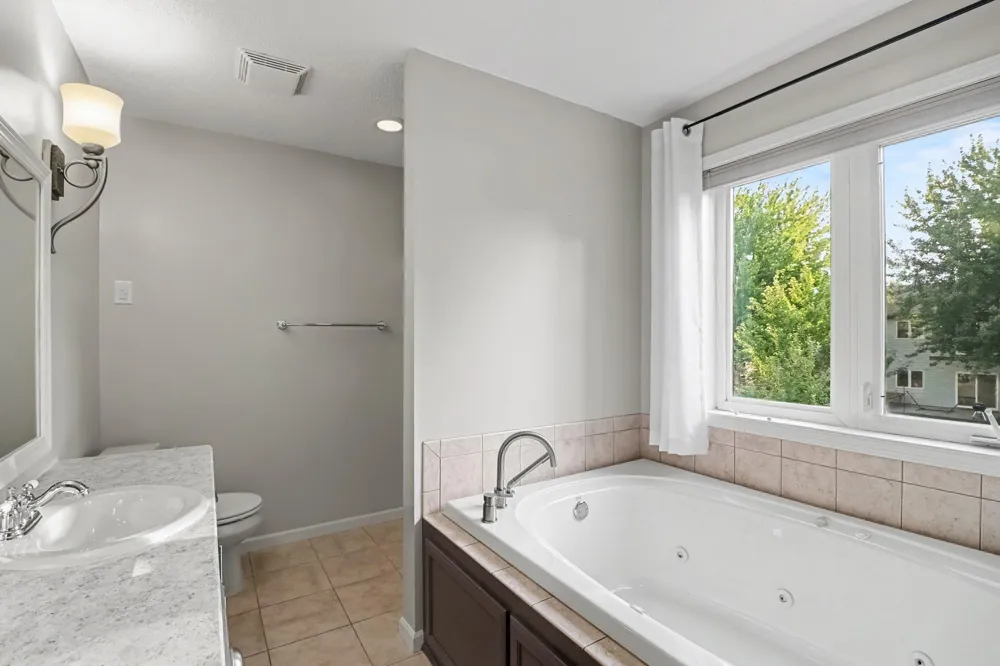 420 9th Avenue NE Lonsdale, MN 55046
