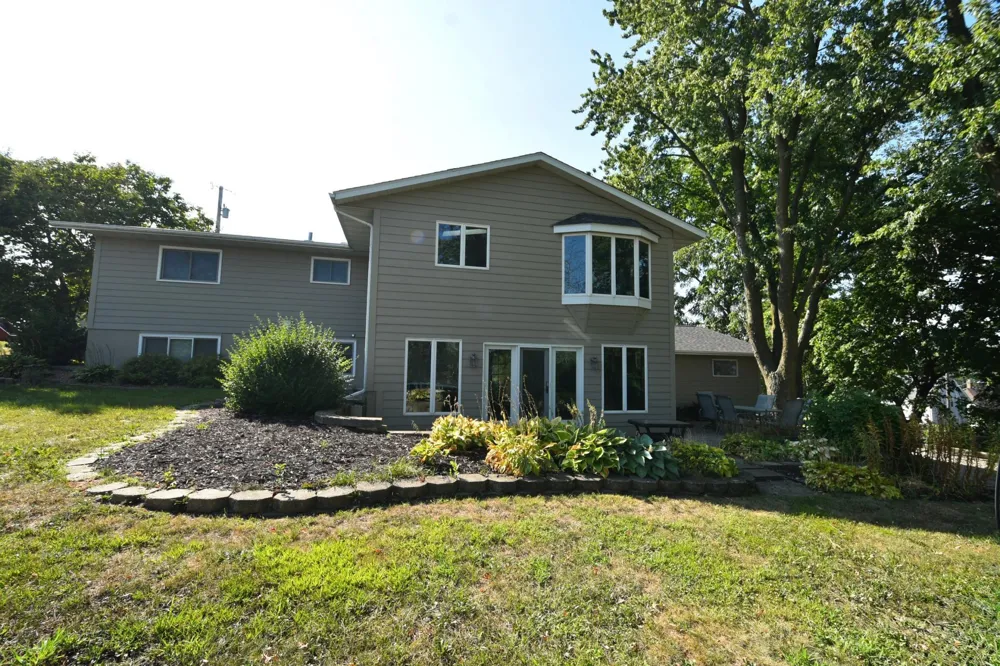 404 S 4th Street Goodhue, MN 55027