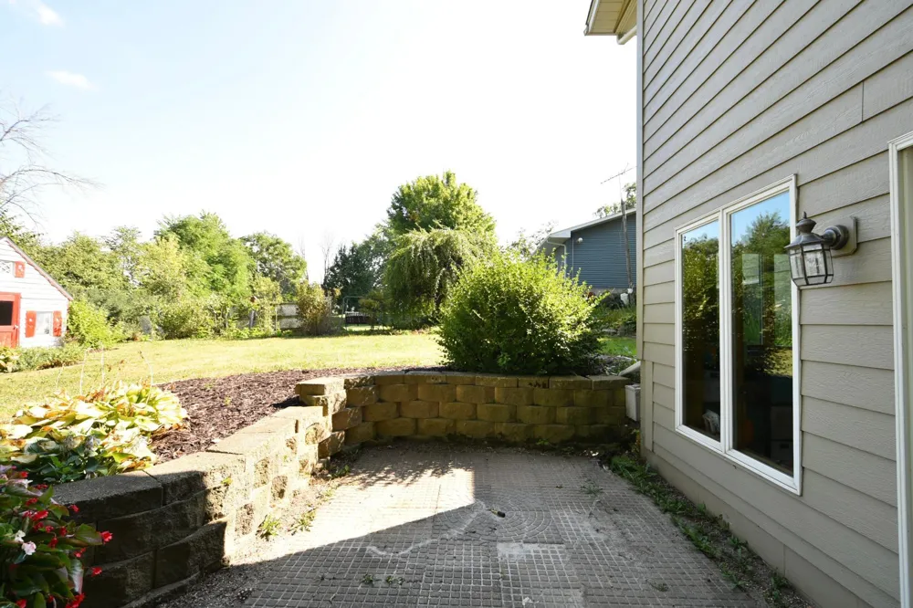 404 S 4th Street Goodhue, MN 55027